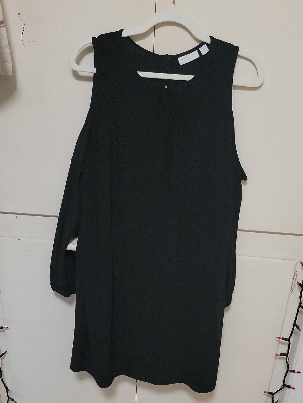 New York & Company Black Crewneck Shift Dress